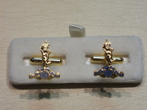 Royal Signals enamelled cufflinks - Click Image to Close